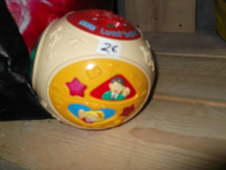 Boule d'activités bébé musicale - 2 €
